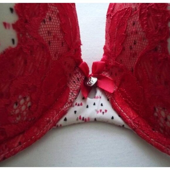 Victoria’s Secret® ‘BBV’ Perfect Shape Lace Butterfly Detail Bra Size 34D - Picture 8 of 9